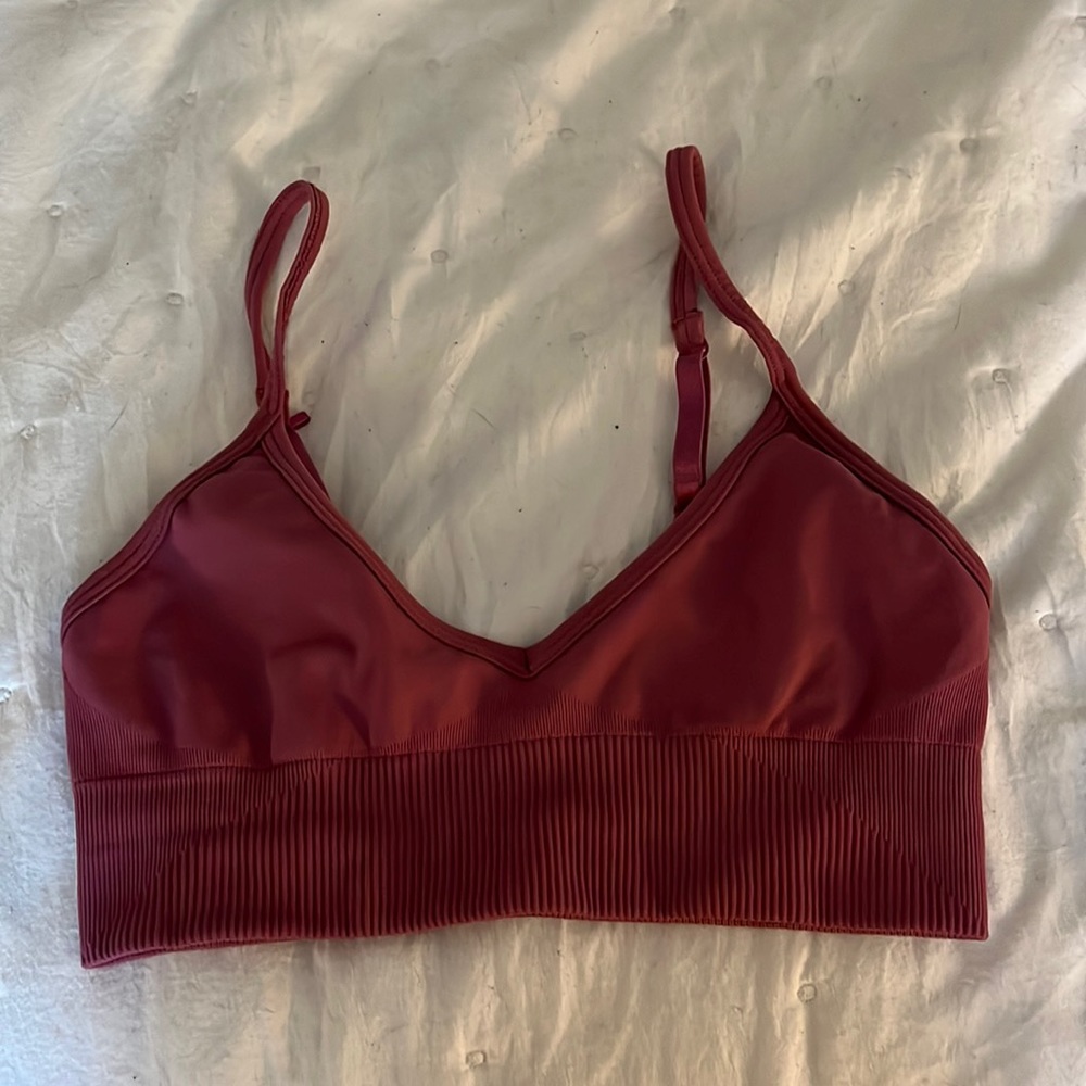 Lululemon bra size 4